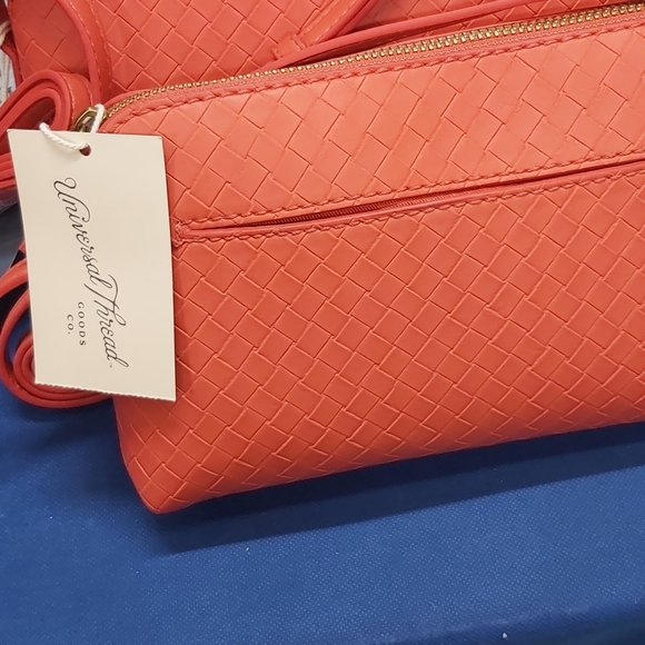 Universal Thread crossbody red purse - Picture 3 of 3